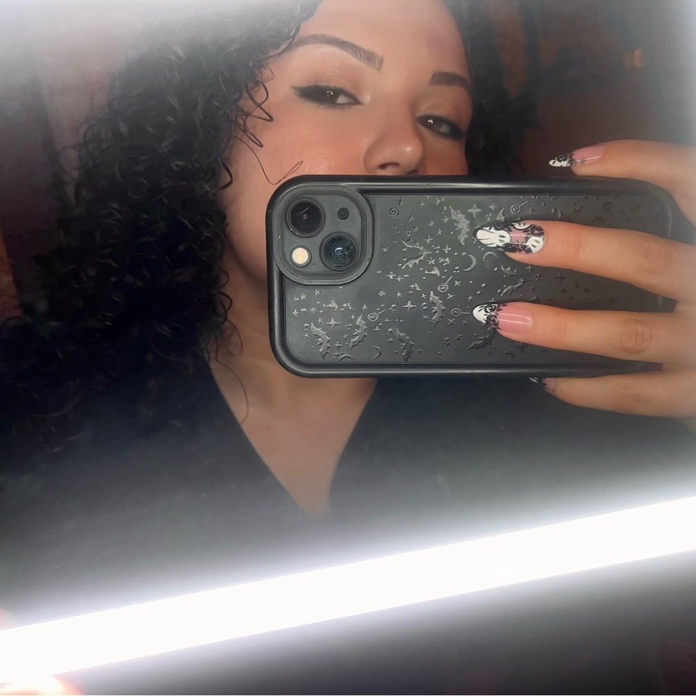 Meet your Posher, Abigail